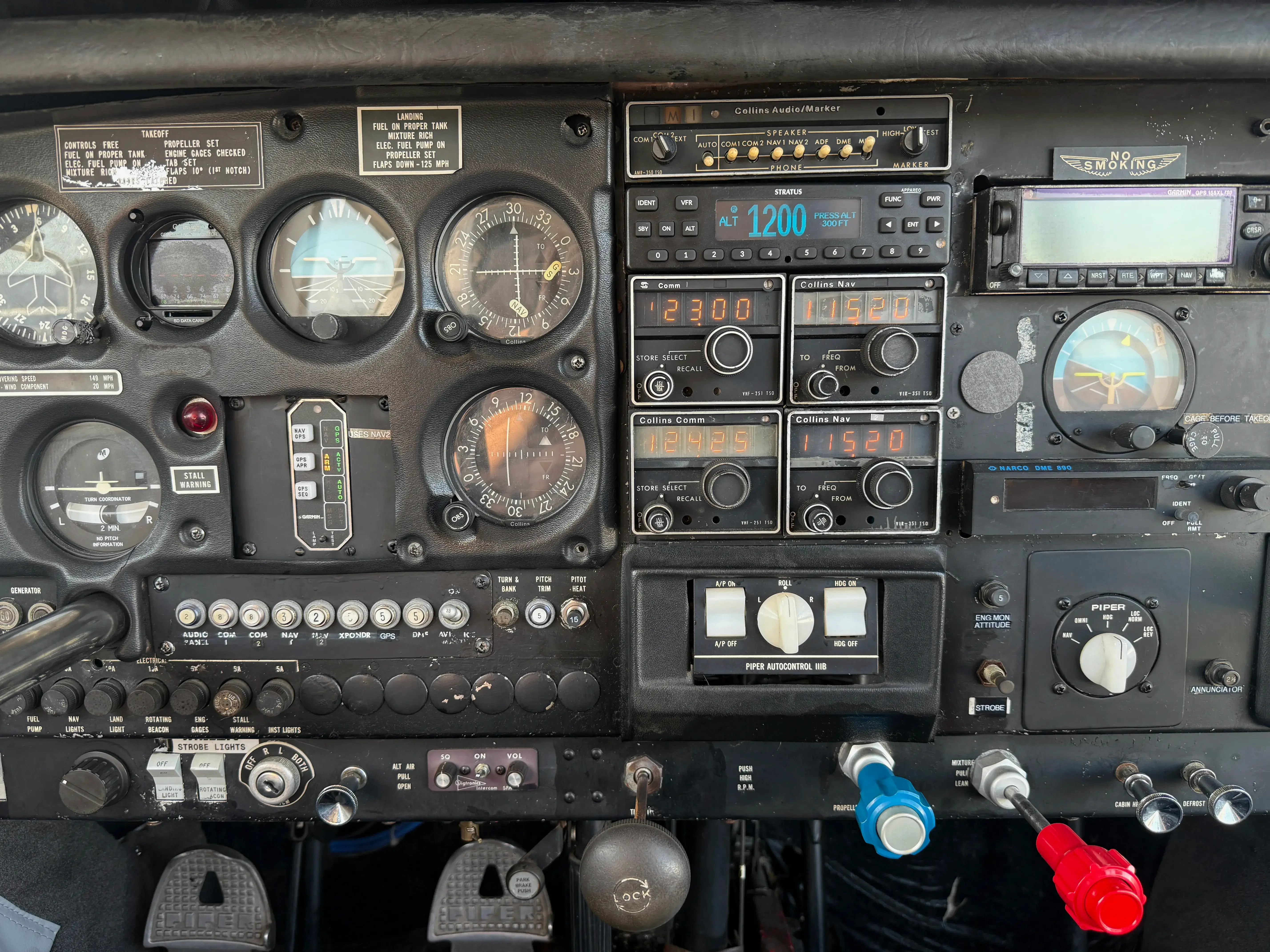 Piper PA-32-300