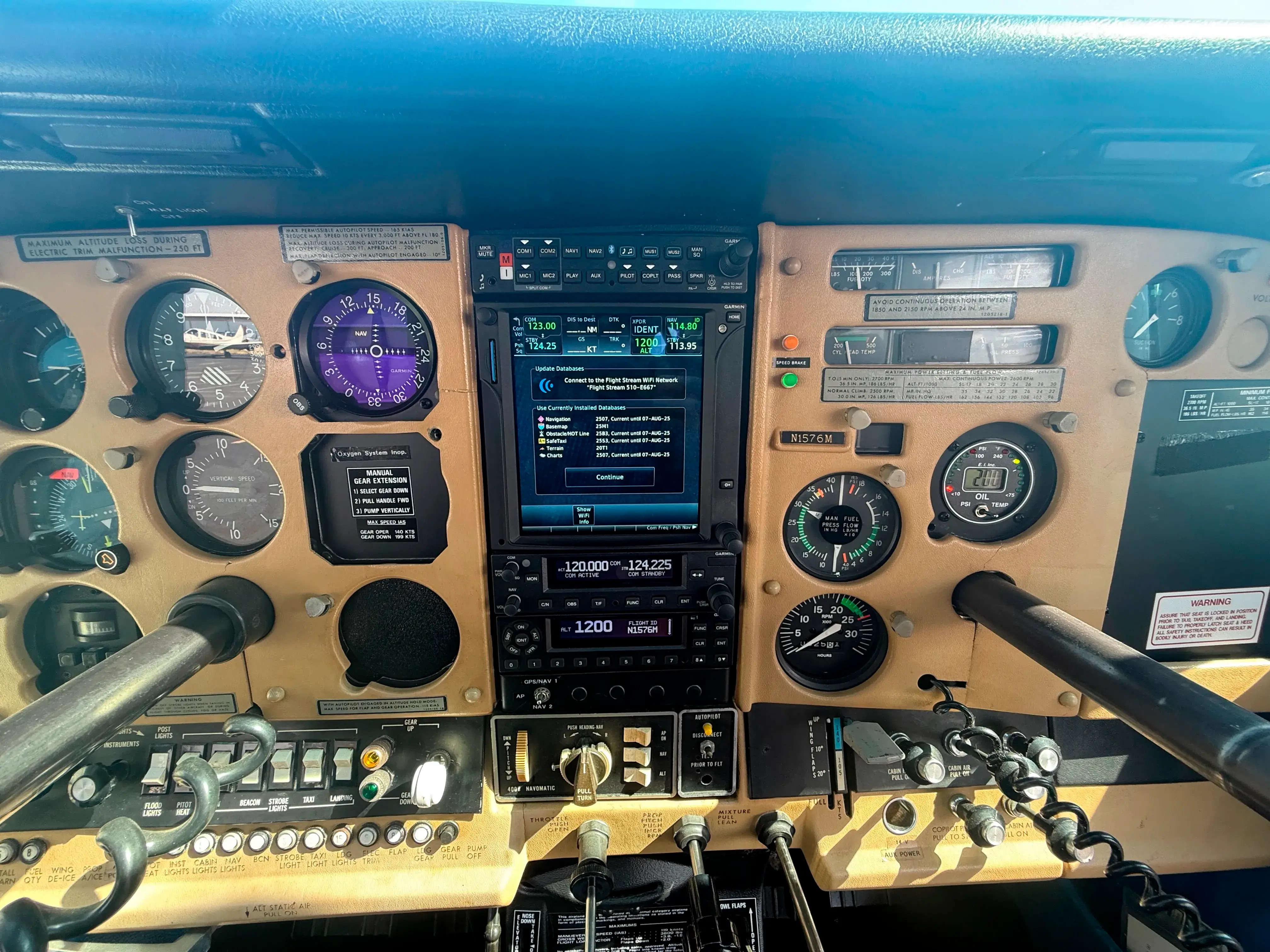 Cessna T210M Centurion