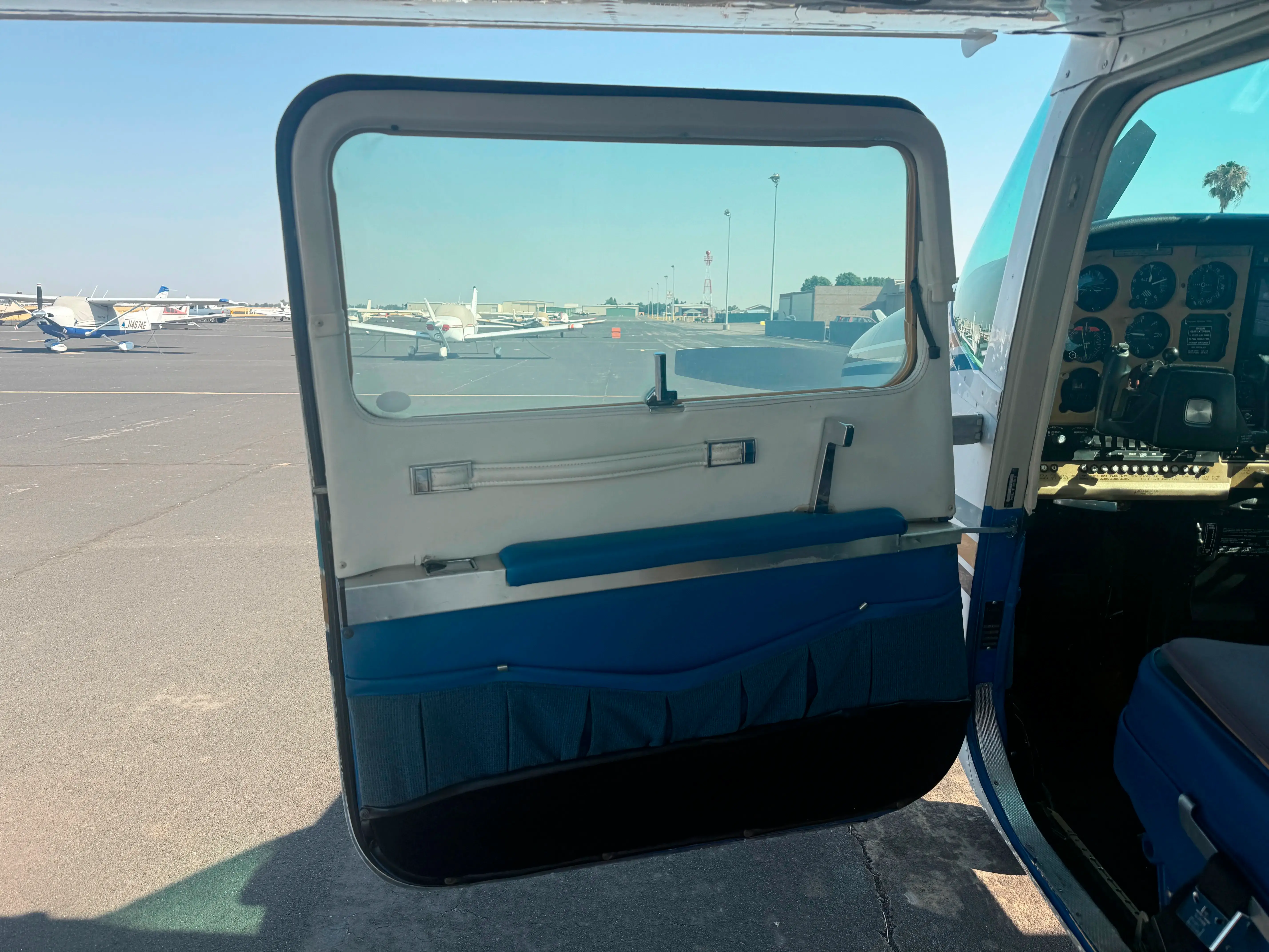 Cessna T210M Centurion