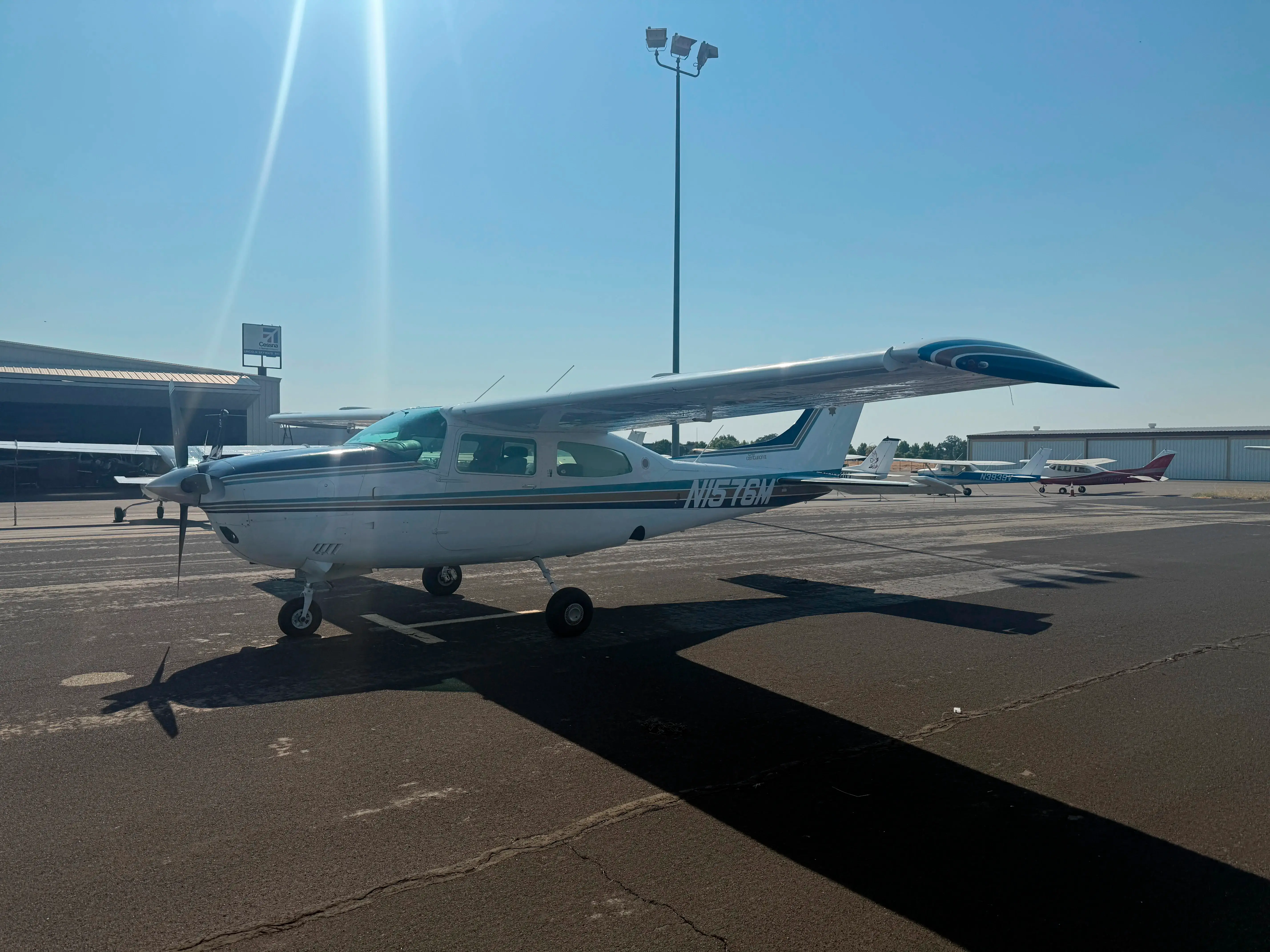 Cessna T210M Centurion