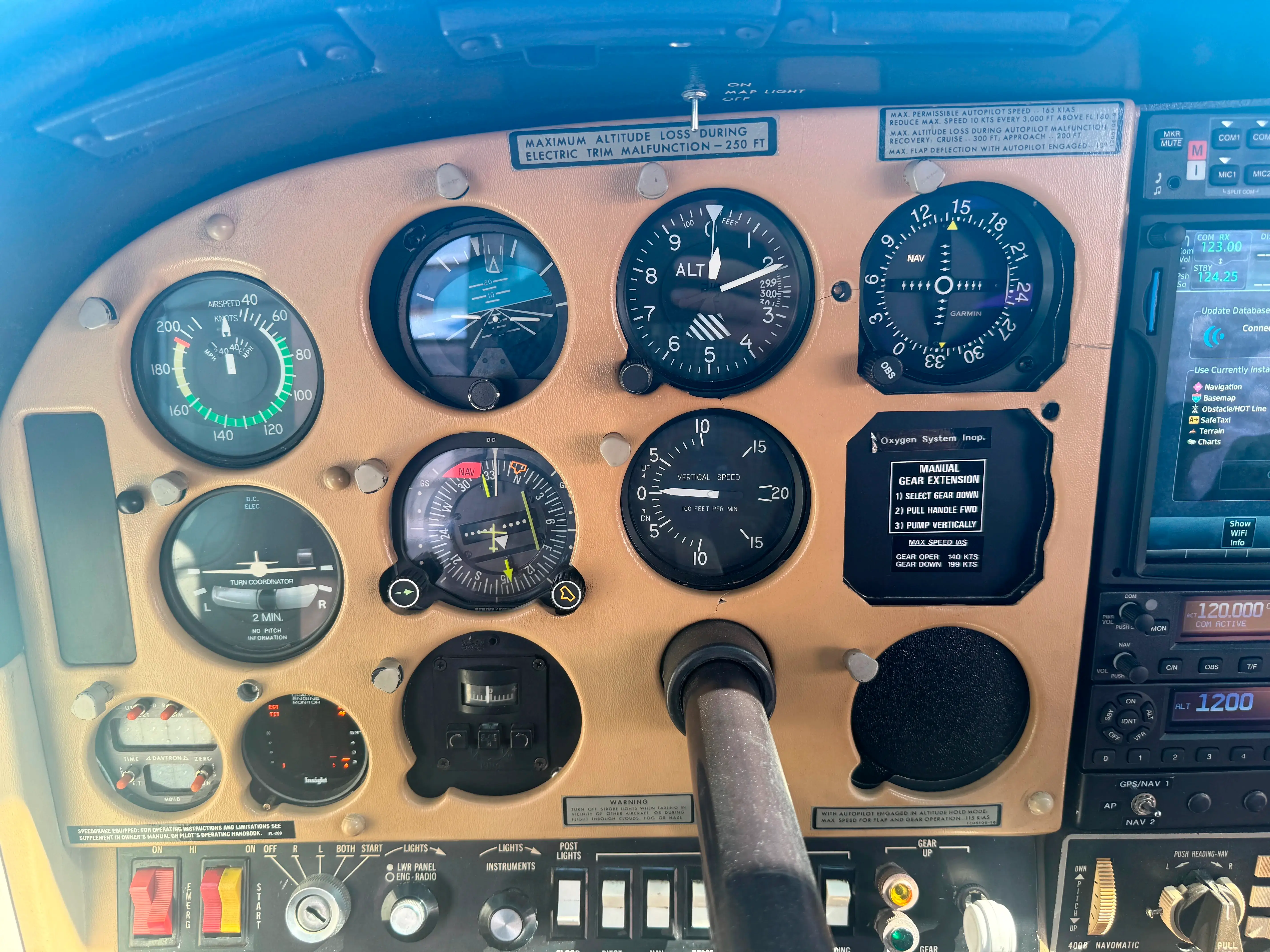 Cessna T210M Centurion
