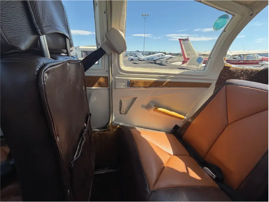 Mooney M20C - Back Seat