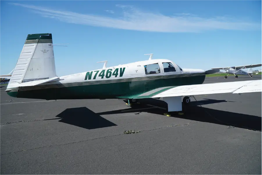 Mooney M20C - CoPilot Side Back Angle