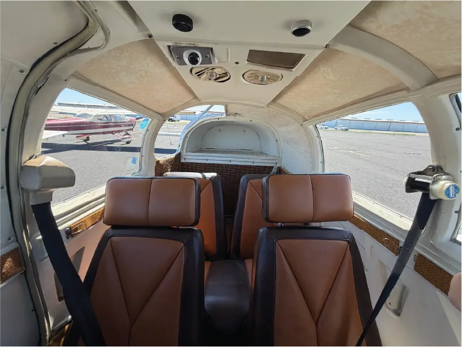 Mooney M20C - Interior Front to Back