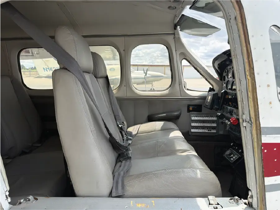 Cessna Skymaster - Front Seat