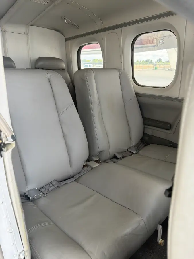 Cessna Skymaster - Seats