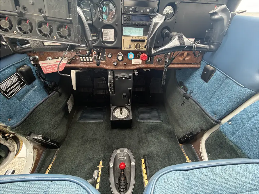 Cessna 172RG Lower Panel