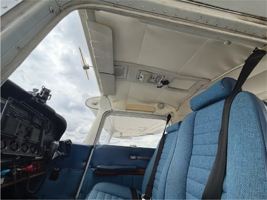 Cessna 172RG Headliner
