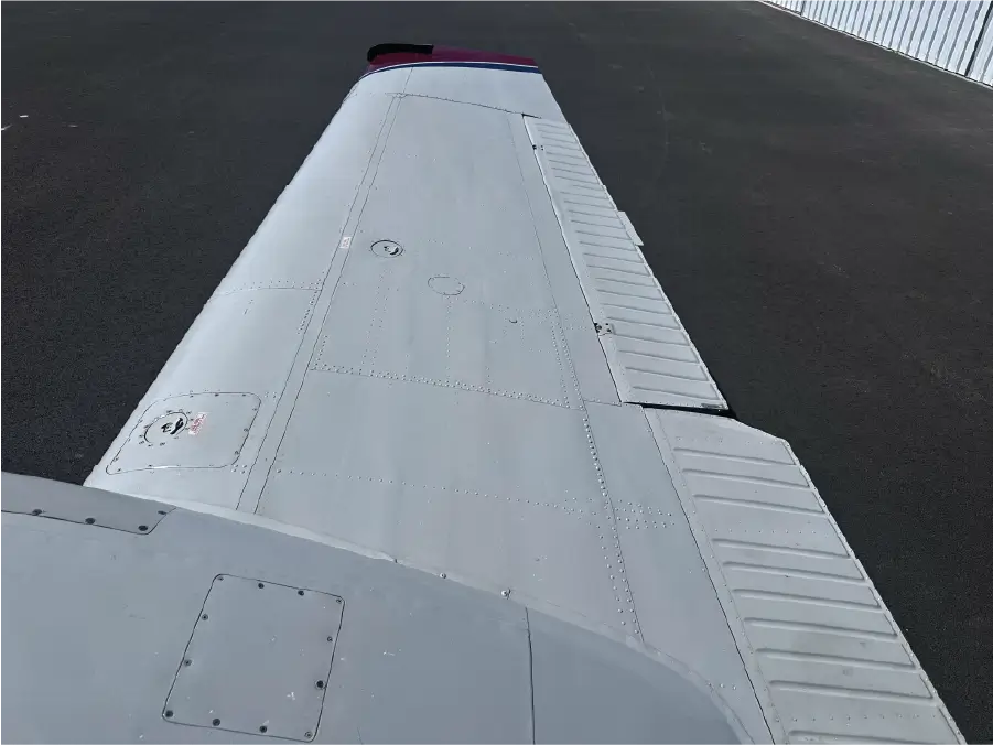 Beech Baron Top of Wing