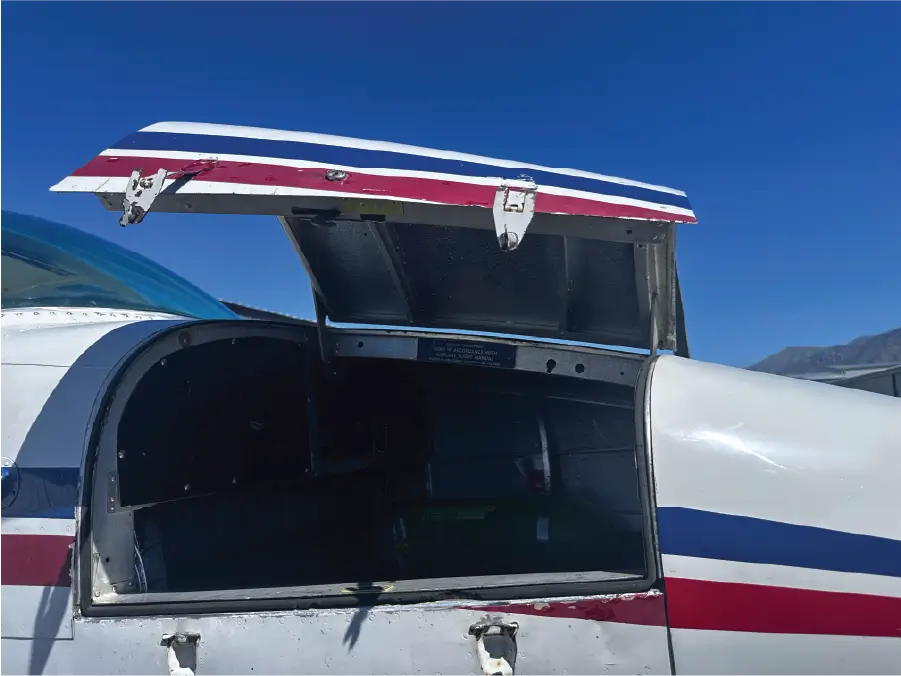 Beech Baron Front Compartment