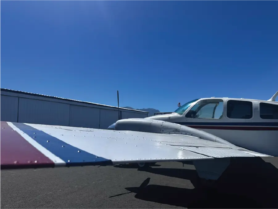 Beech Baron Pilot Side Back Angle