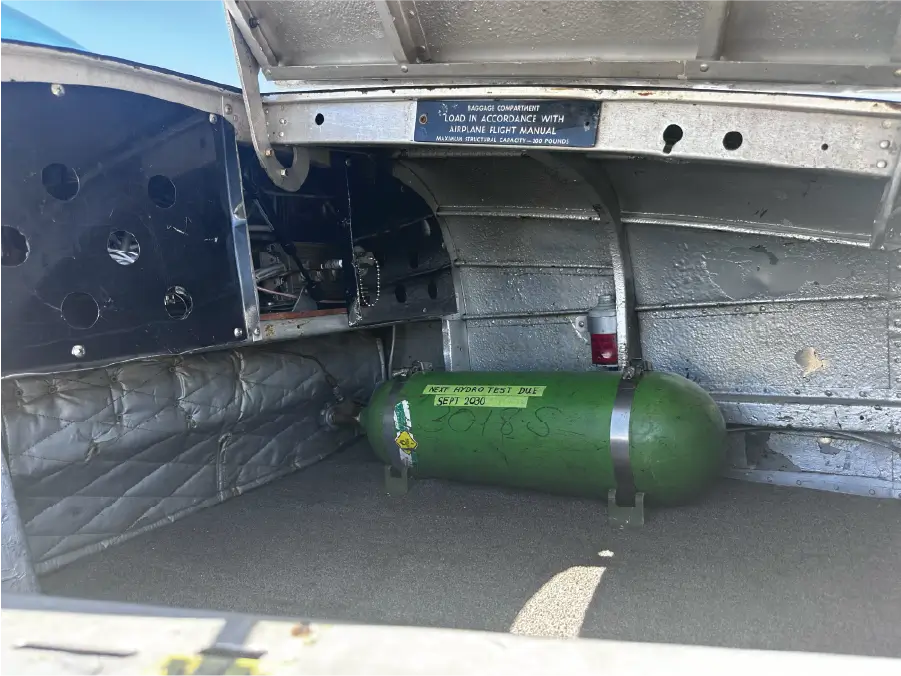 Beech Baron Oxygen Bottle