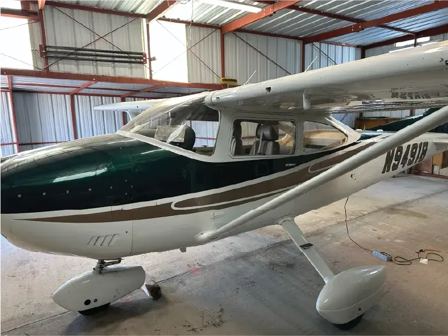 Cessna 182Q Exterior from Pilot Side