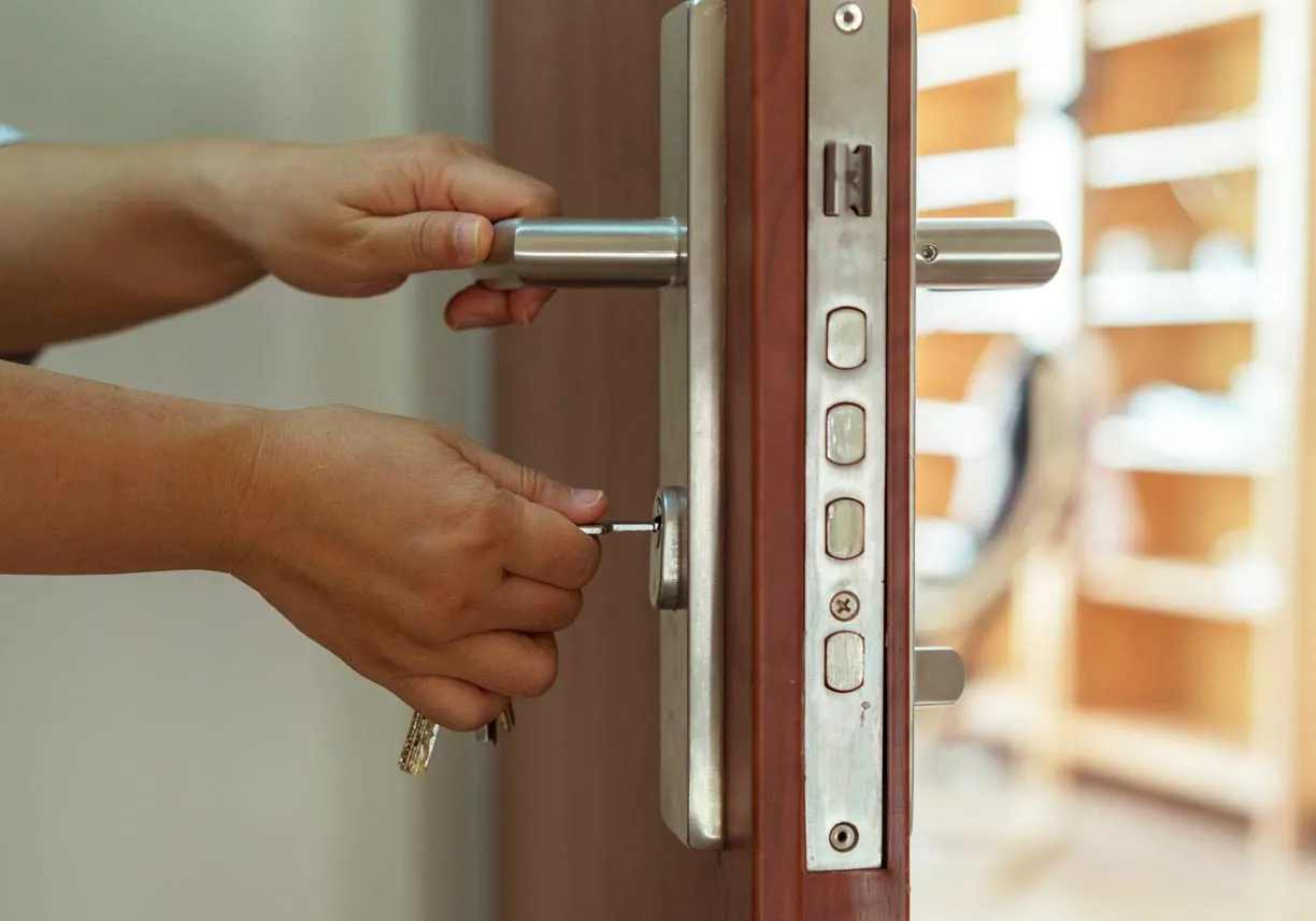 Rental entry and security conditions