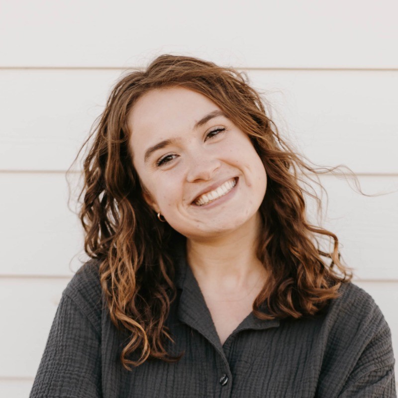 Abby, founder of Joyfully Dwelling