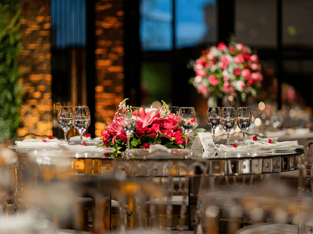 Flexible banquet arrangements