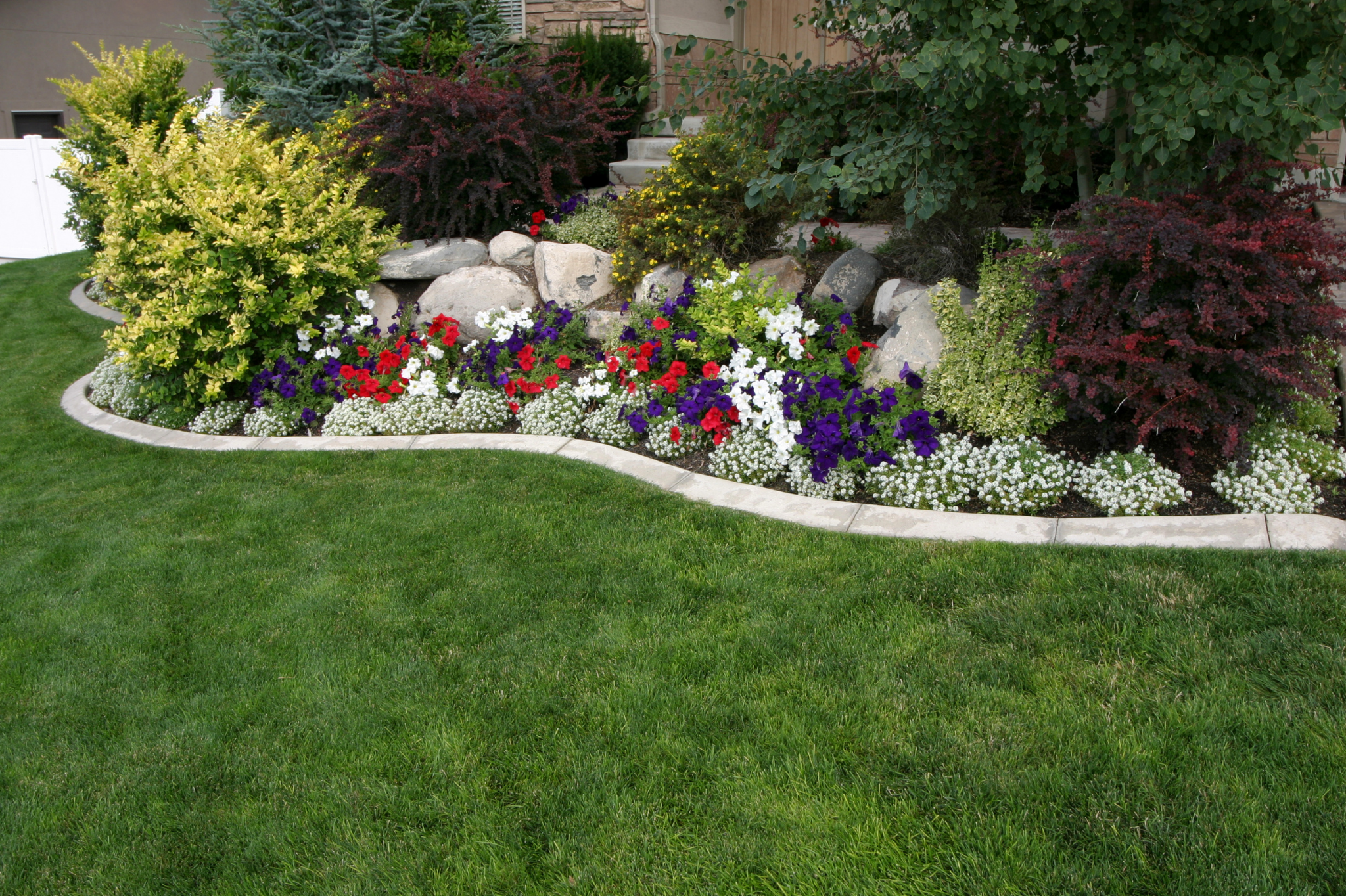 Top 10 Front Yard Ideas to Boost Curb Appeal