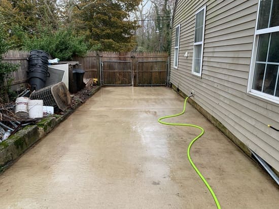 Fence Cleaning & Restoration Cherry Hill