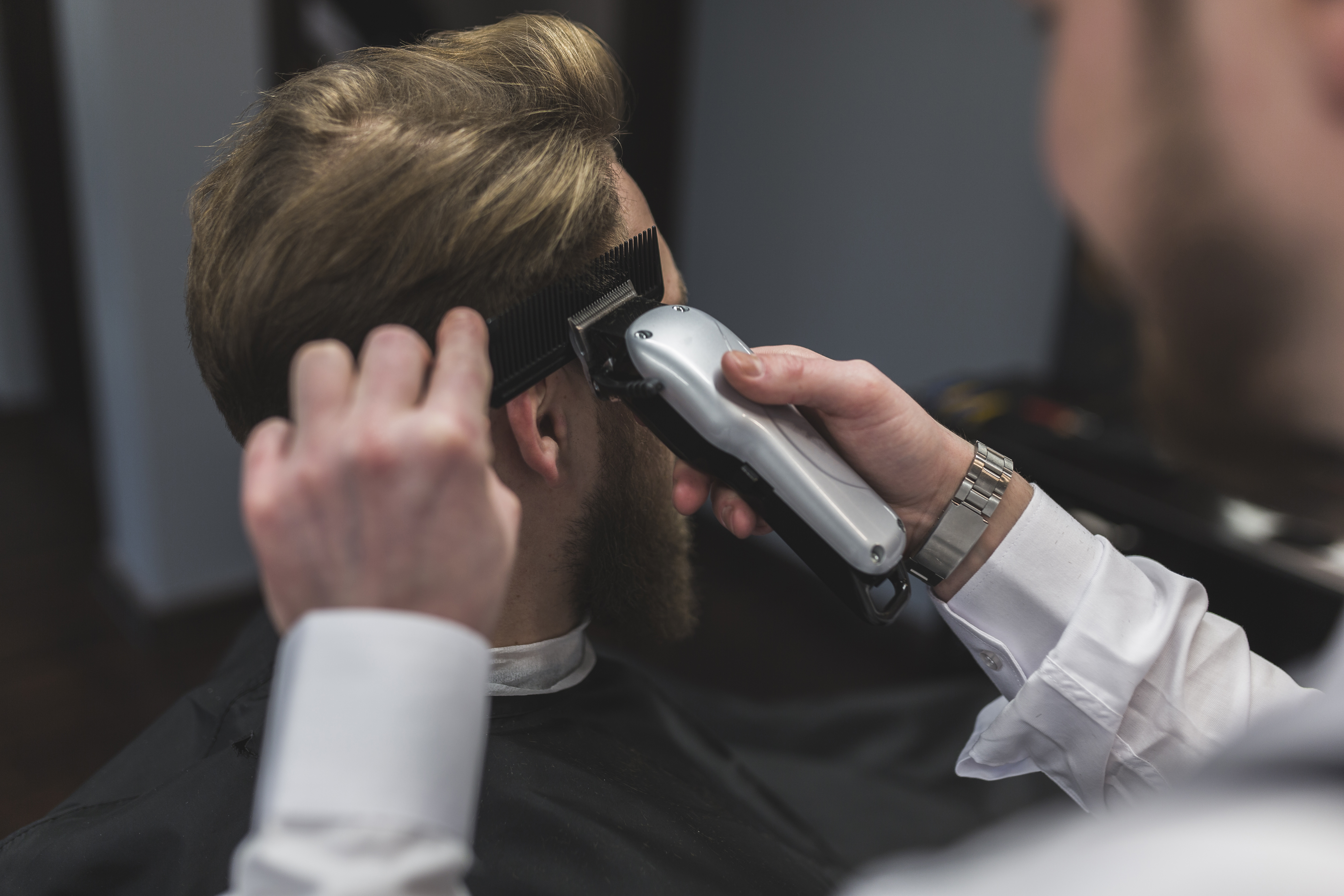 Haircuts service