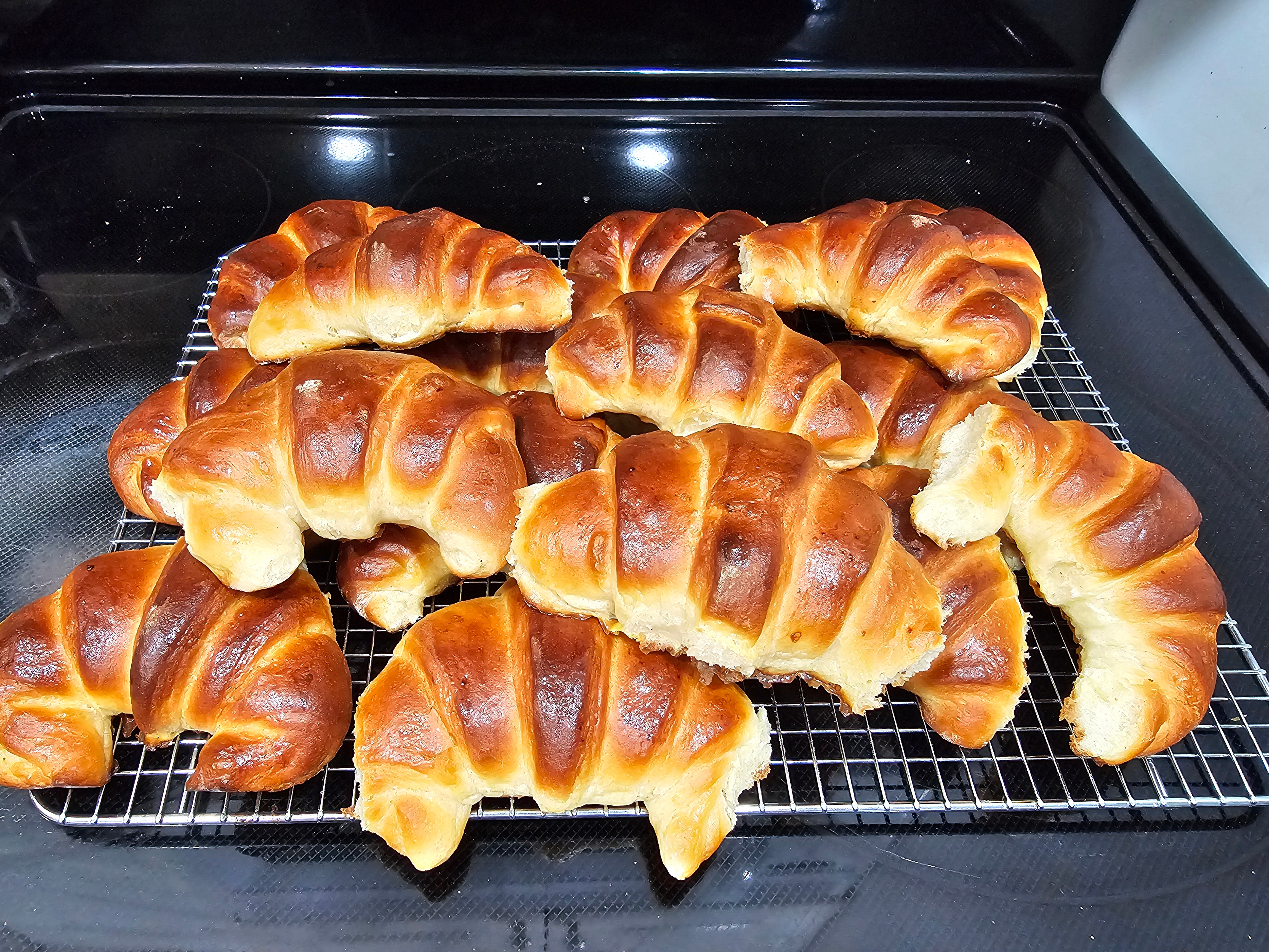 Medias lunas de leche crescent rolls
