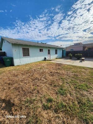 {{ custom_values.service_3 }} in {{custom_values.area_3})