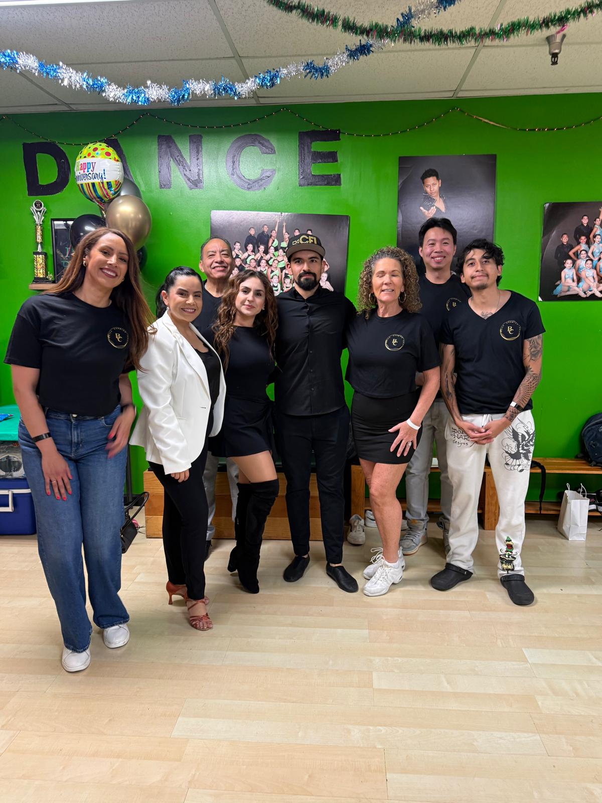 Baila Conmigo students and instructors together at the studio in Anaheim