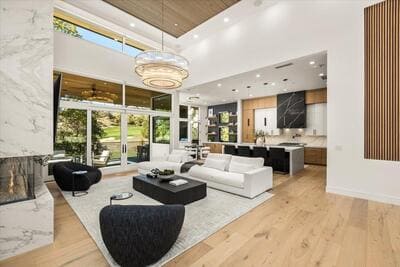 {{ custom_values.service_3 }} in {{custom_values.area_3})