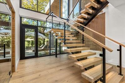 {{ custom_values.service_3 }} in {{custom_values.area_7})