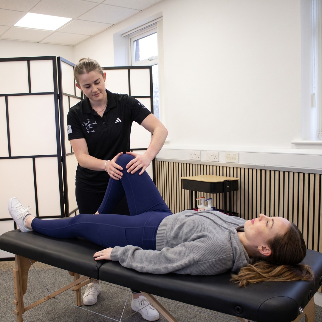 Knee treatment at The Movement Clinic