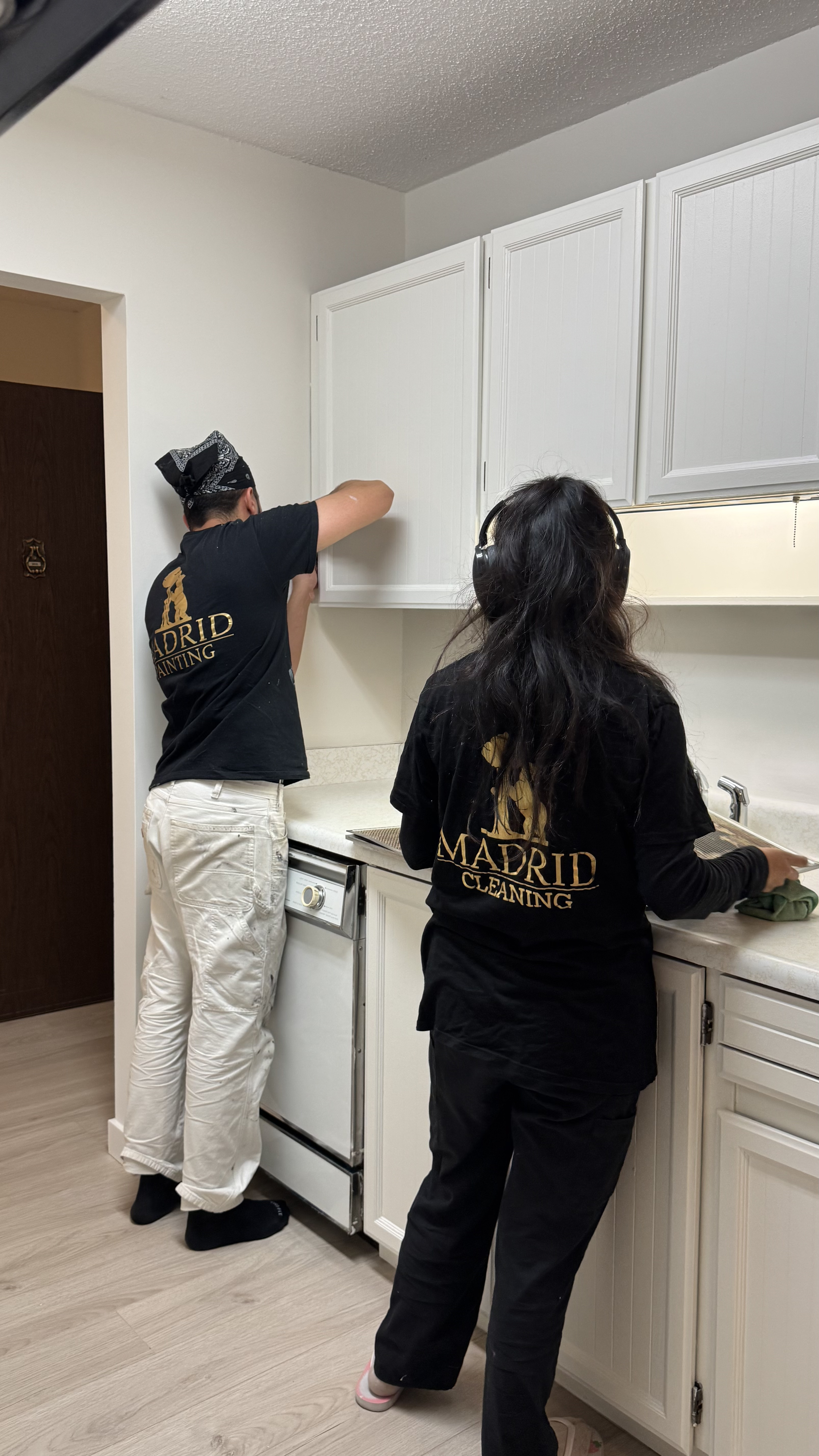 Madrid Painting crew member