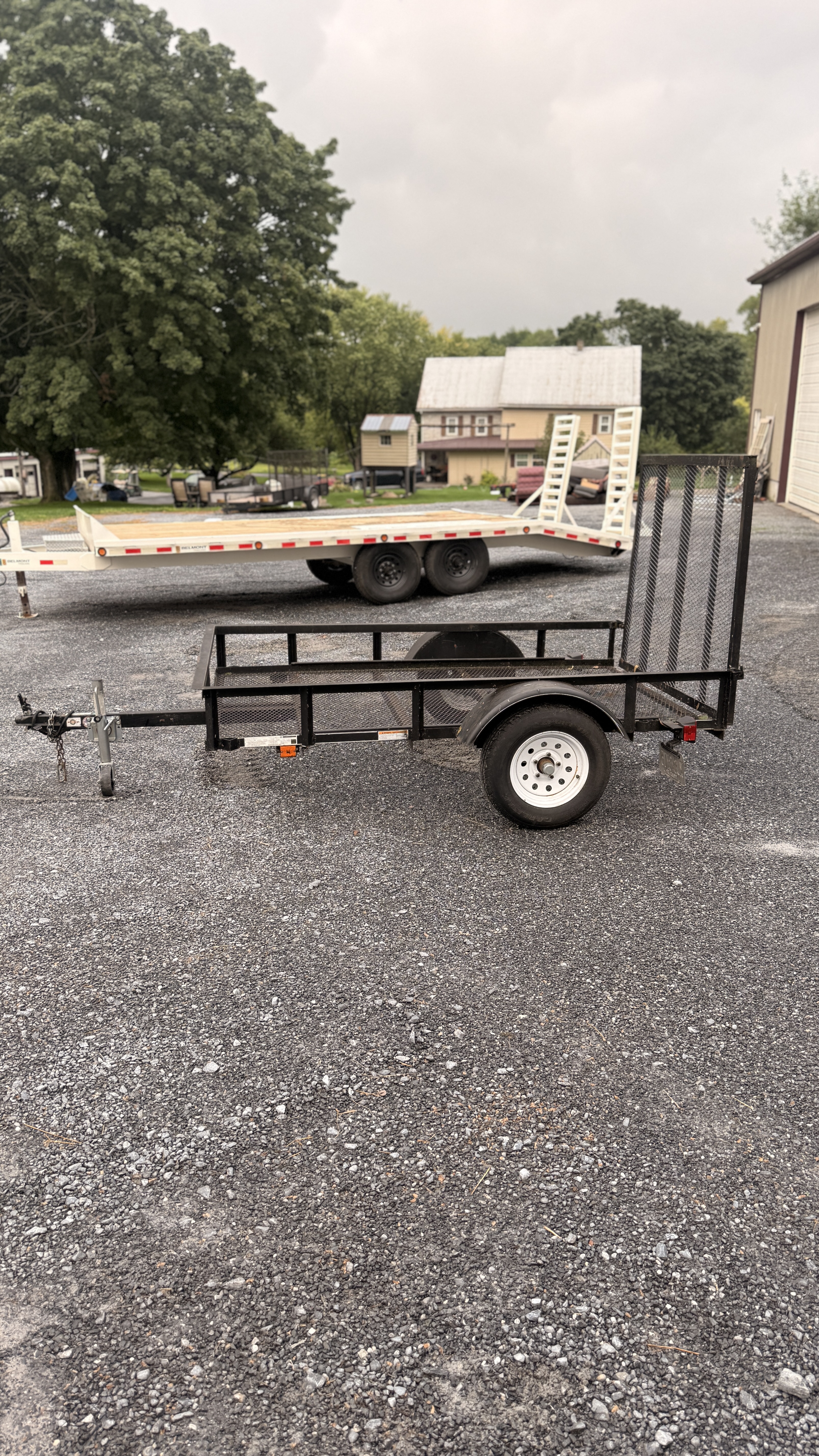 Utility trailer rental in Womelsdorf, PA