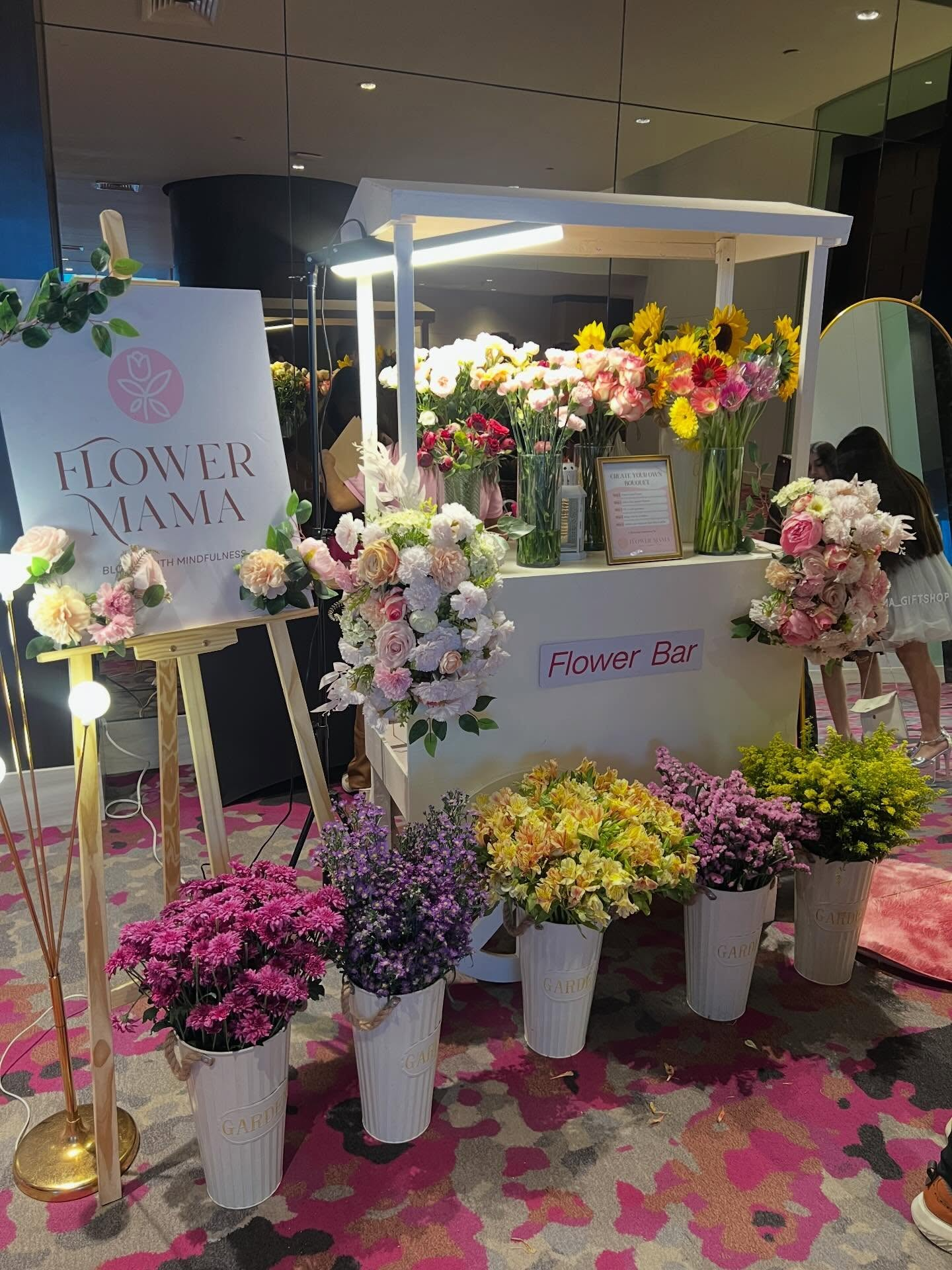 Flower Bar Details