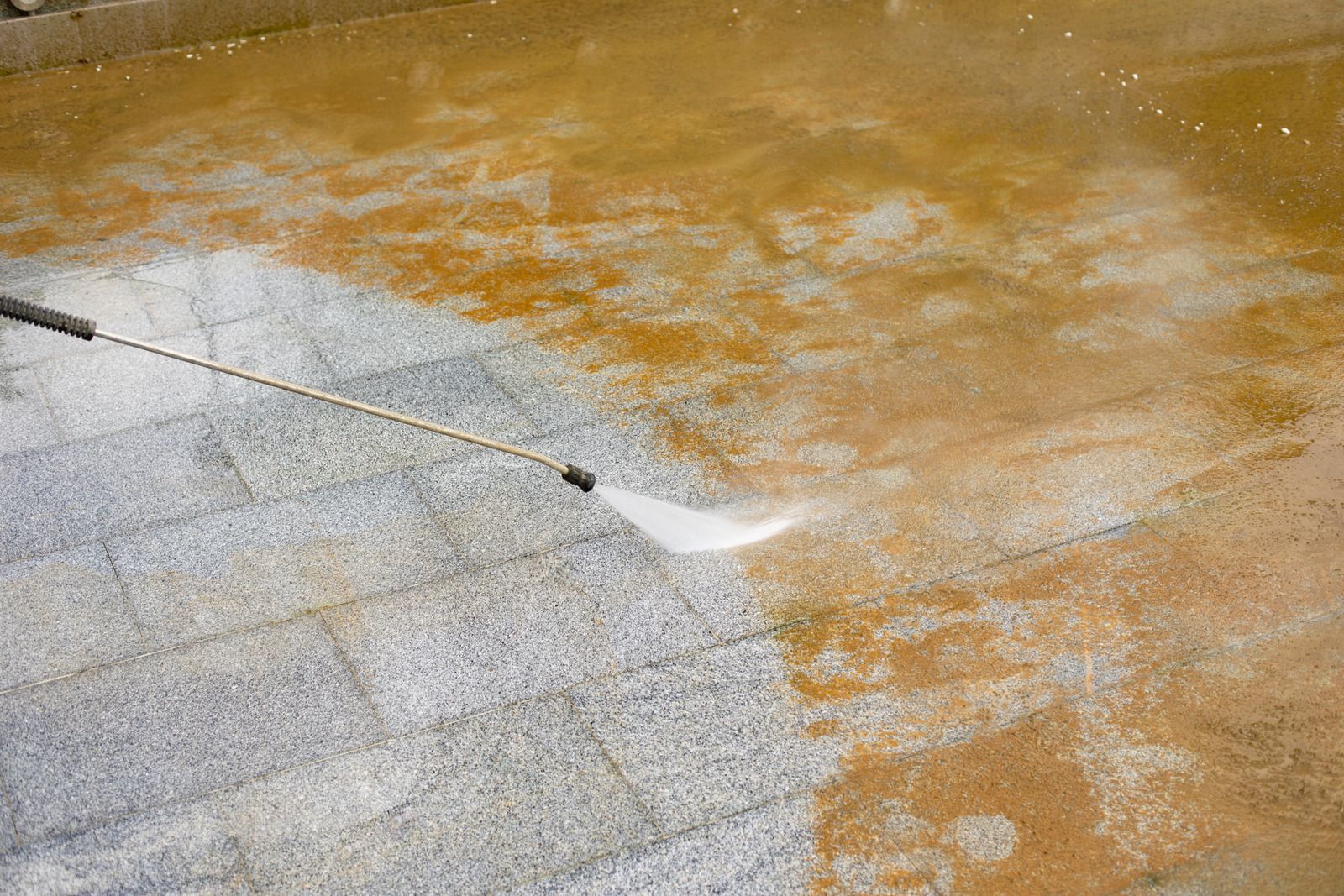 Professional pressure washing results in St. Louis