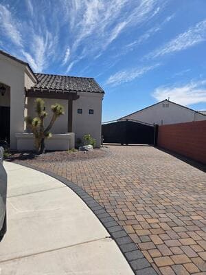 {{ custom_values.service_3 }} in {{custom_values.area_3})