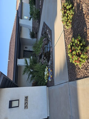 {{ custom_values.service_1 }} in {{custom_values.area_1})