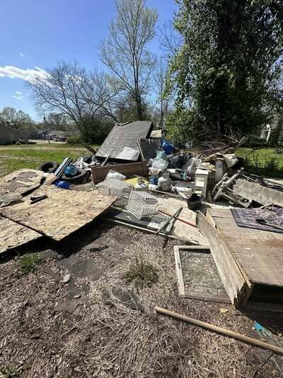 Junk removal in Bowling green