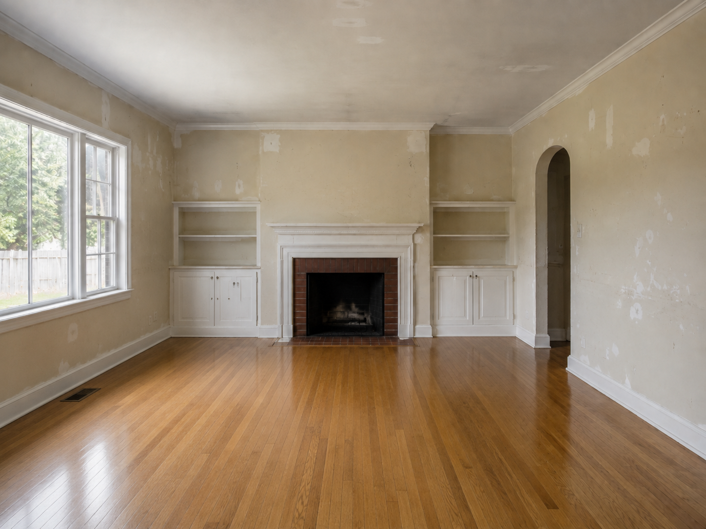 Room before painting and finish work