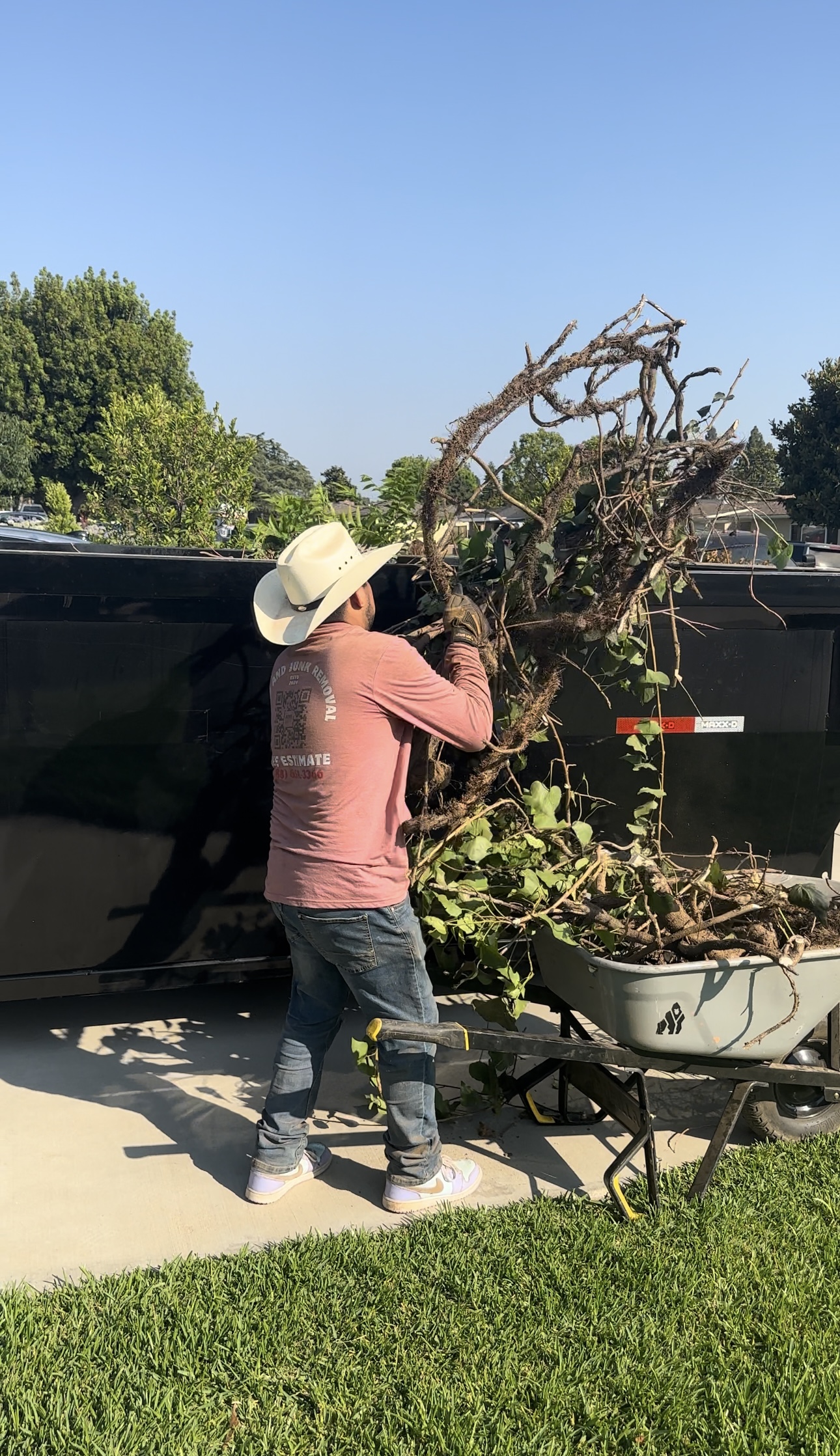 Commercial warehouse dismantling with coordinated crew and safety zones