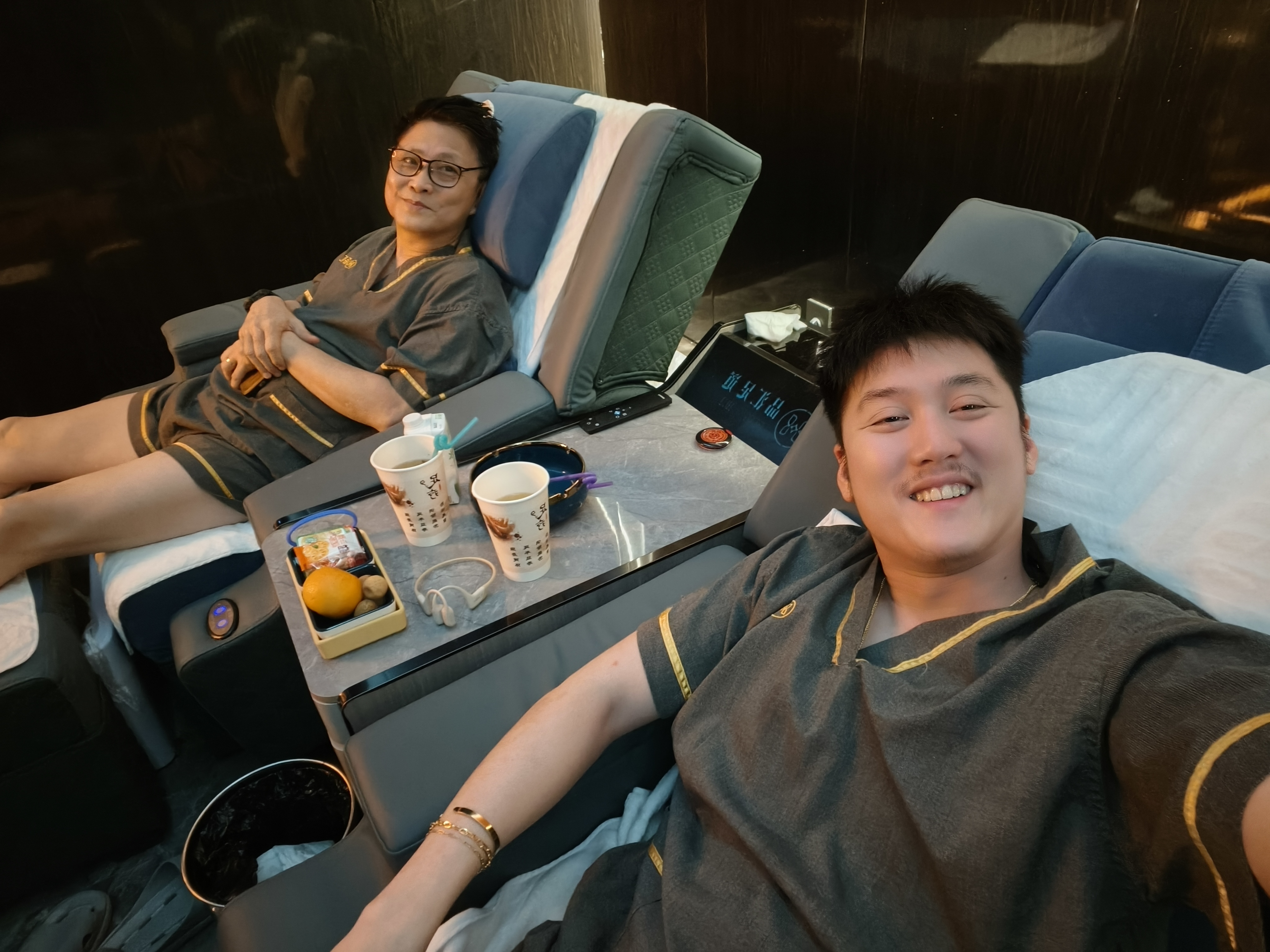 Alaric Ong with Richard Tan, Founder of Success Resources
