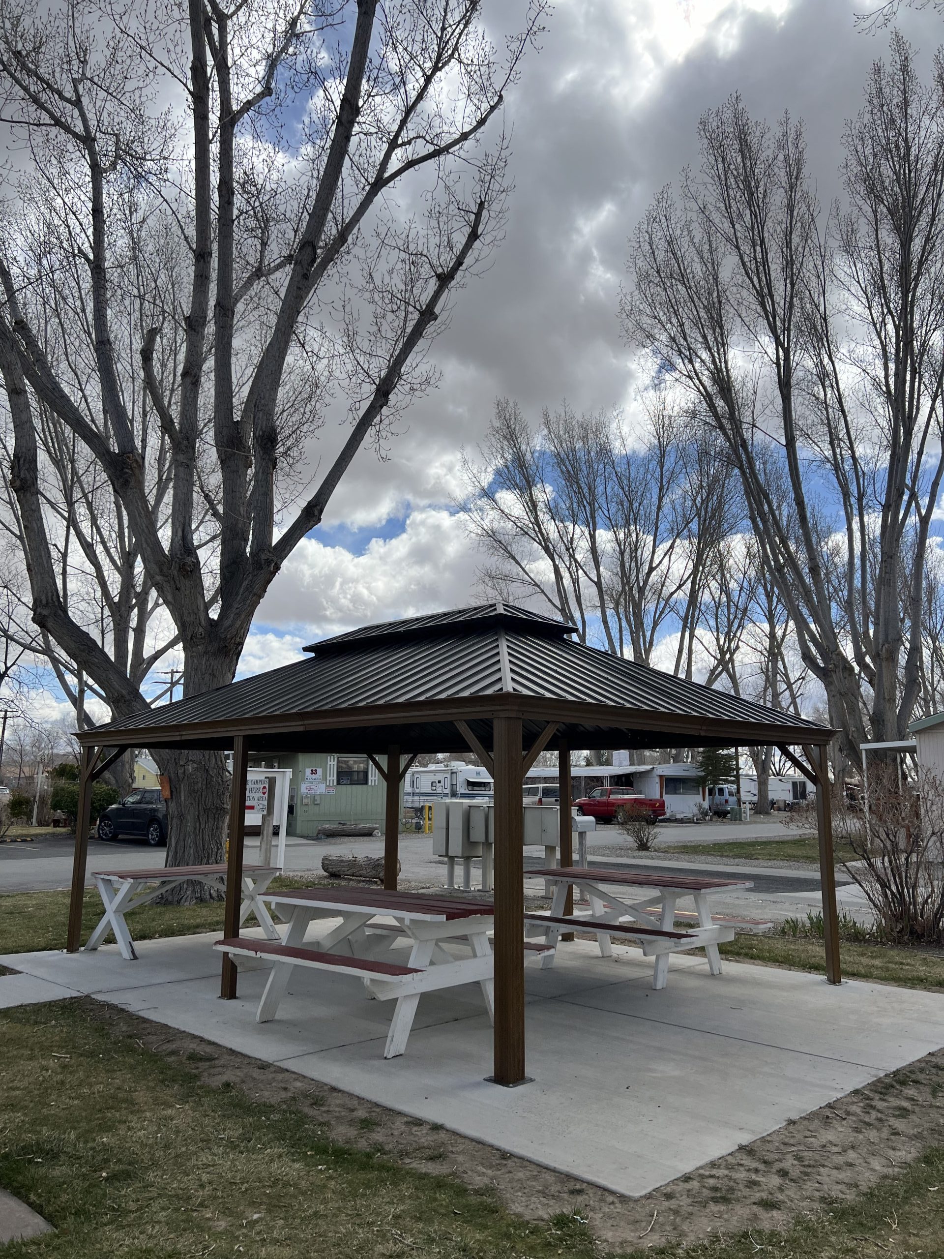 Amenities at Pioneer Mobile Home Ranch