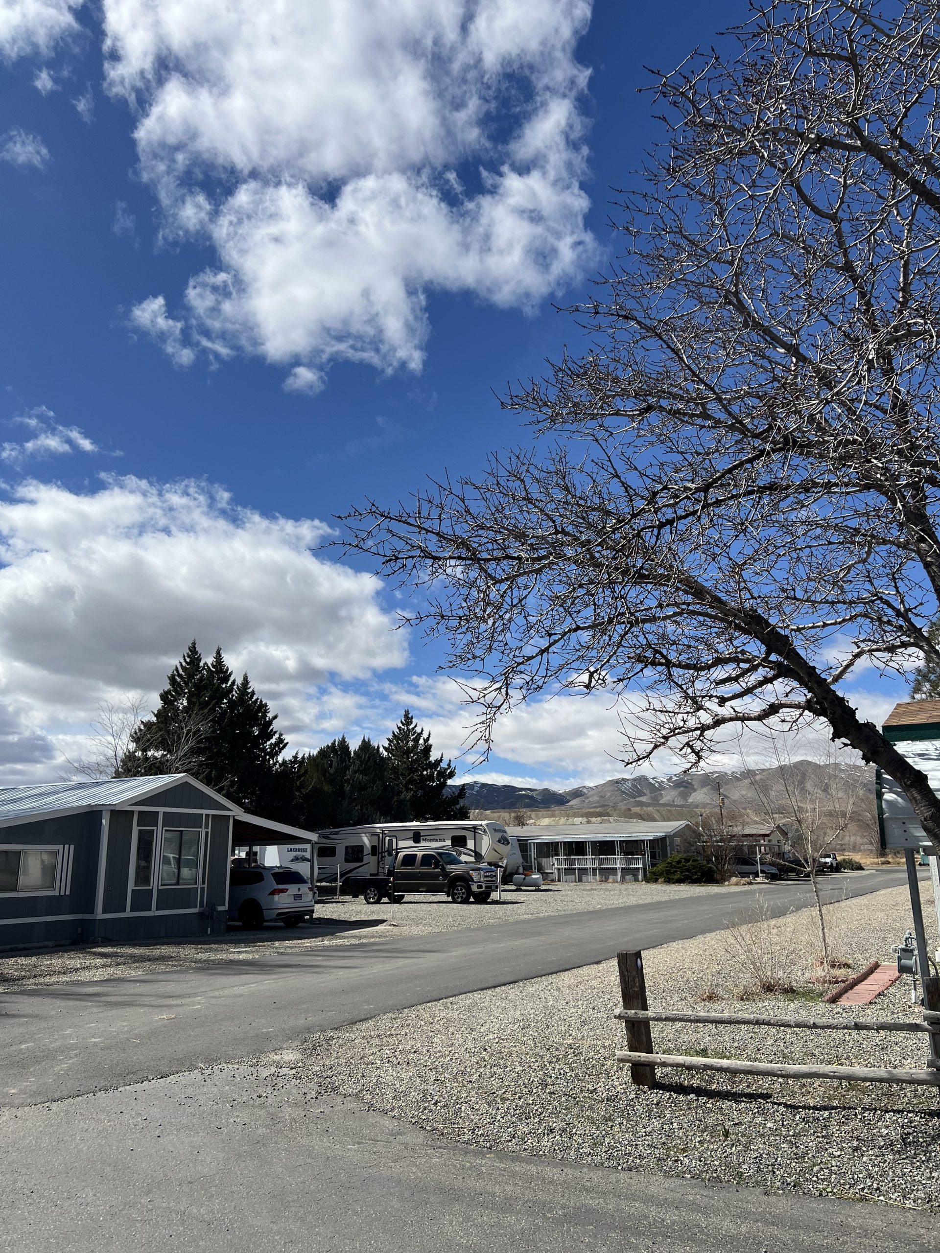 Amenities at Pioneer Mobile Home Ranch