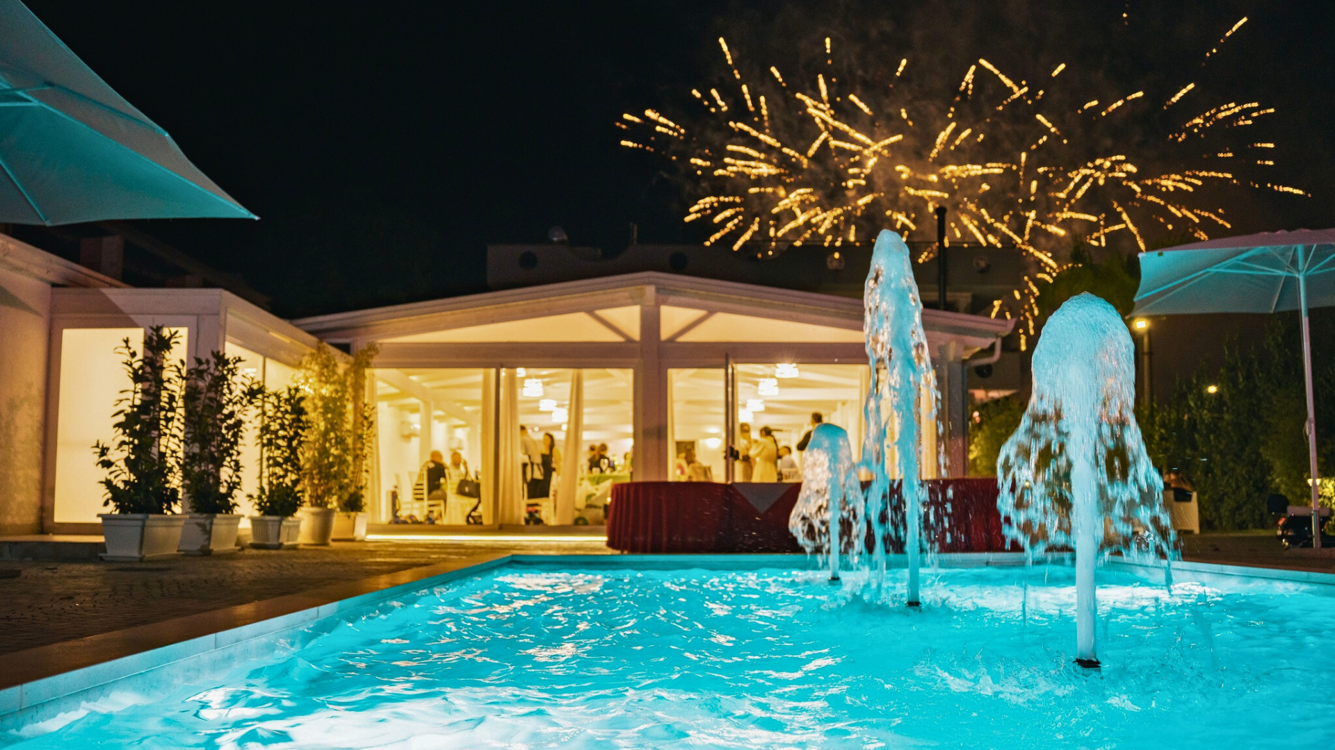 La piscina di sera