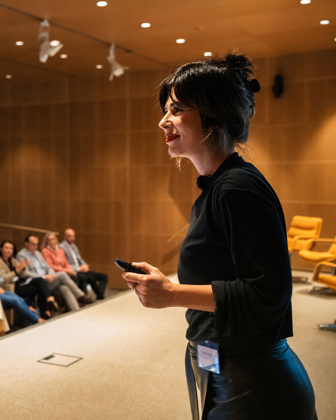 Kirsten de Roo, leiderschapsspreker, tijdens een lezing
