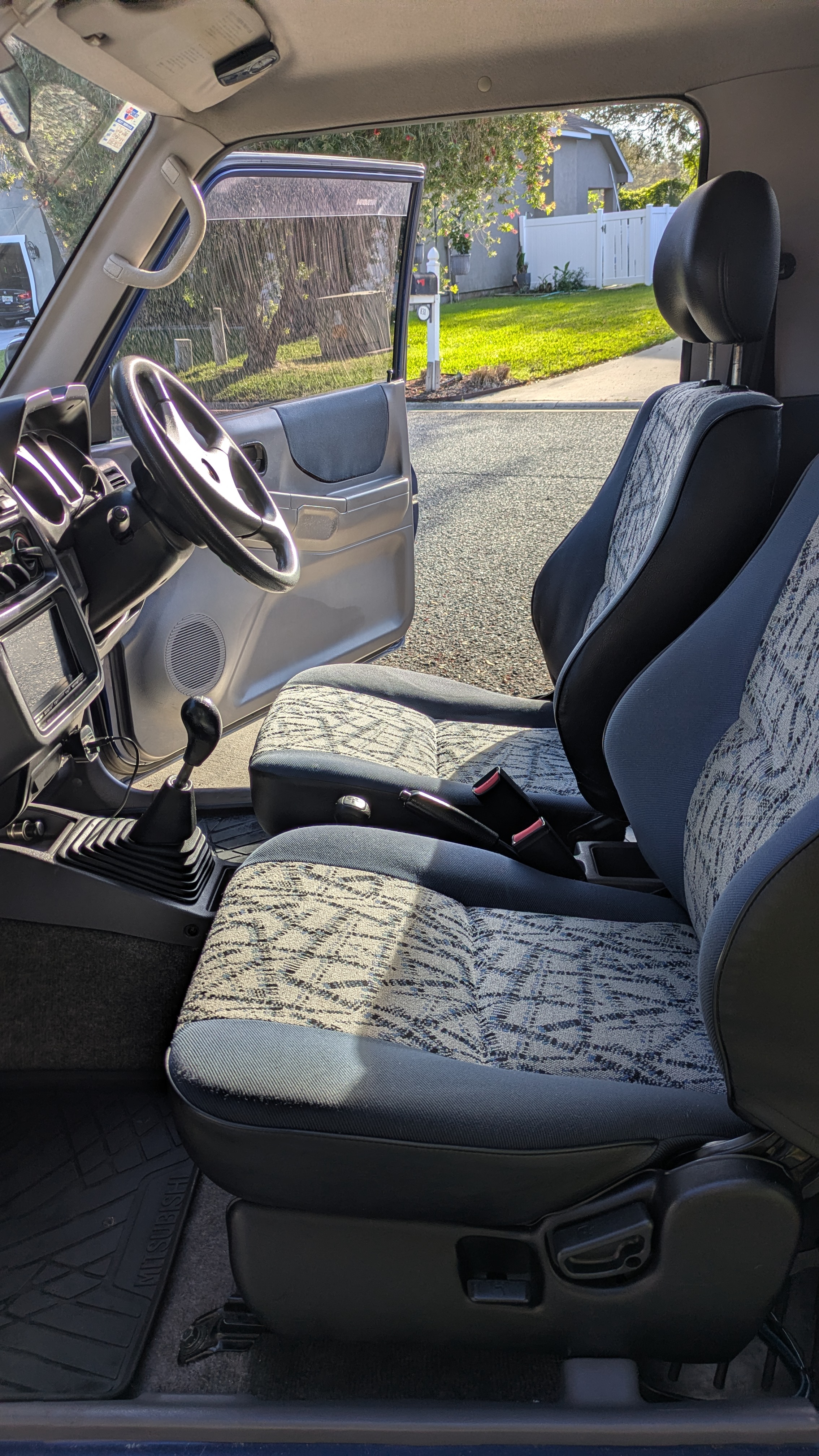 Front seats — passenger side
