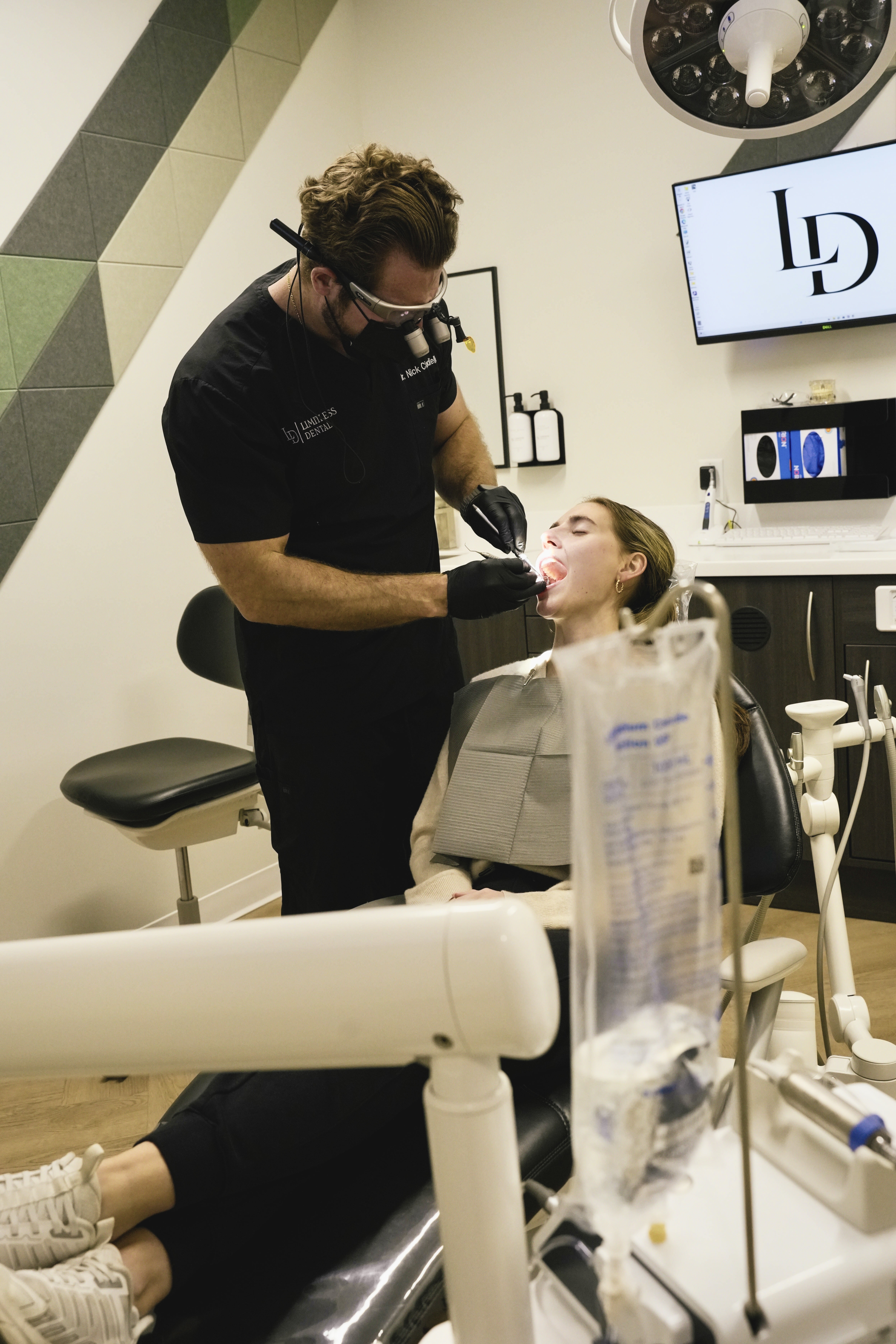 Comprehensive dental exams at Limitless Dental