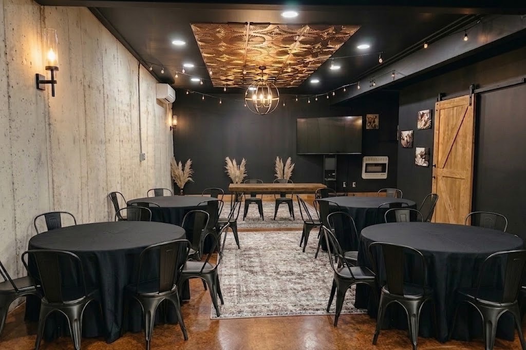 Luxury Intimate Wedding Venue Tennessee Table Setting