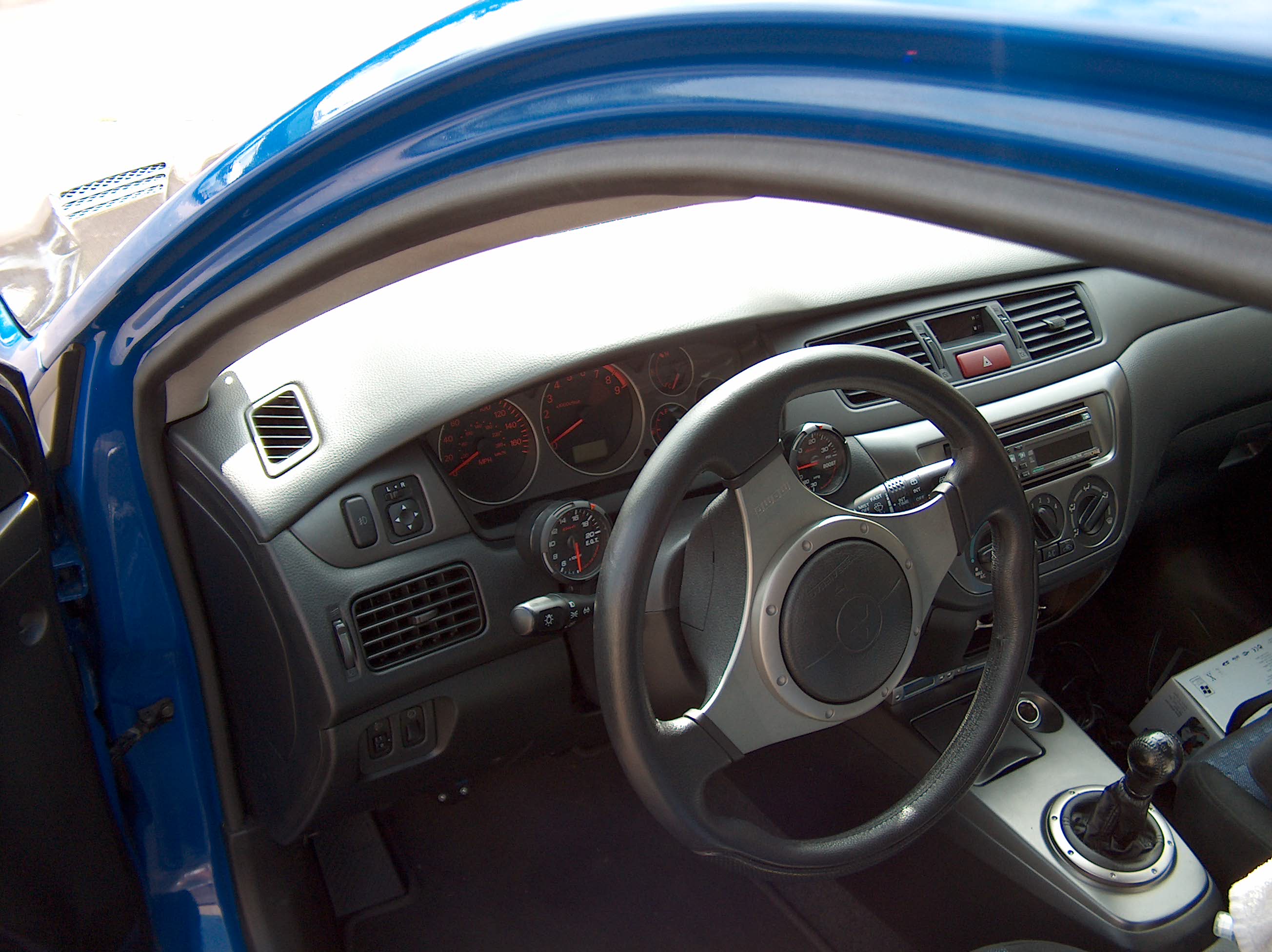 Mitsubishi Evo VIII 9