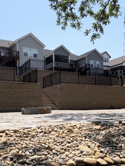 {{ custom_values.service_2 }} in {{custom_values.area_2})