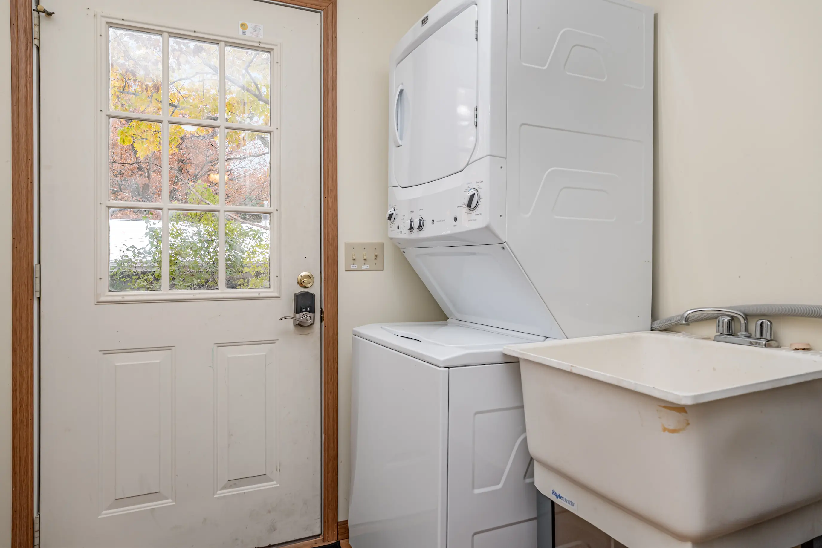 Lakeview and Wildlife Cabin Property