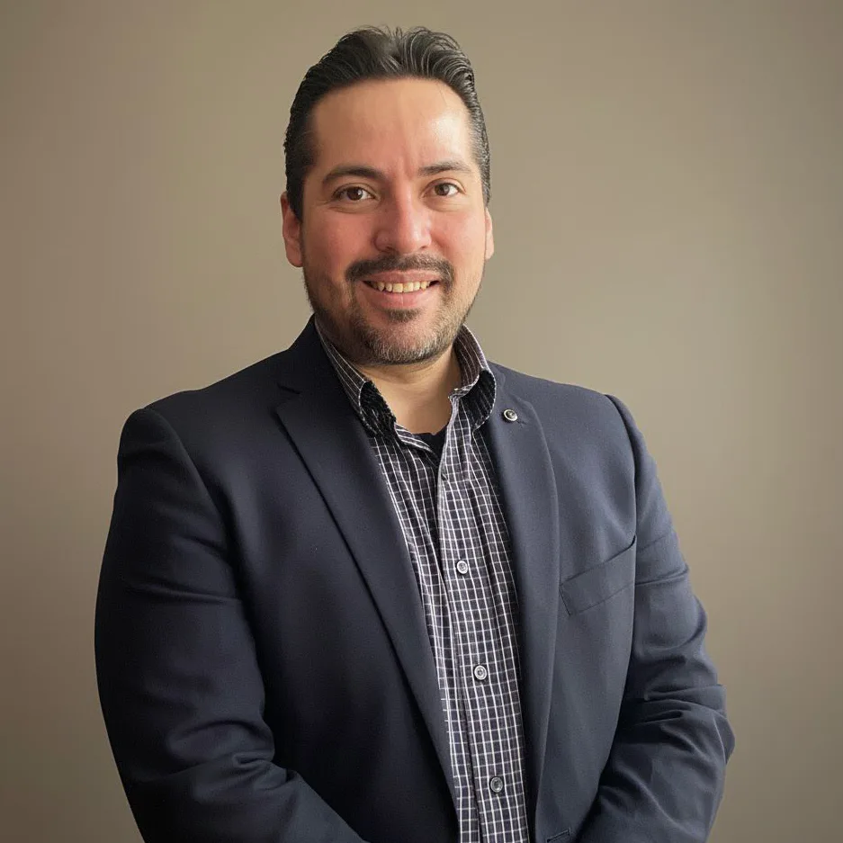 Ricardo Del Castillo, facilitador de Respiración Consciente y Sound Healing.